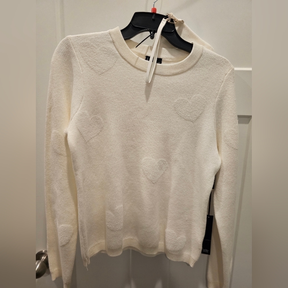 NWT Nicole Miller Cream Heart Knit Sweater + Matching Wristlet | Medium
